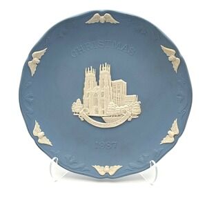 Wedgwood Christmas Plate 1987 Blue Jasperware York Minster Cathedral